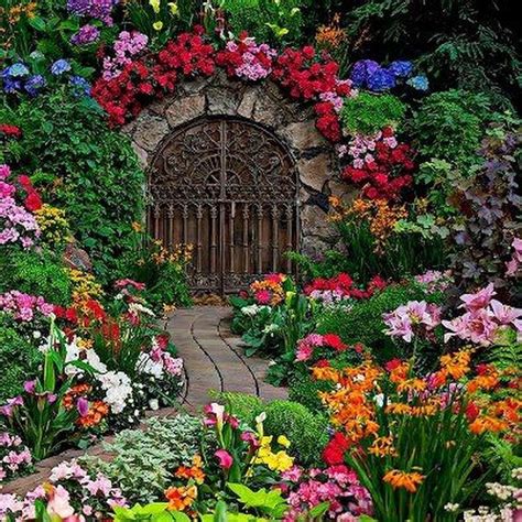 38 Delightful Magical Summer Garden Ideas Just For You | Dream garden, Beautiful gardens ...