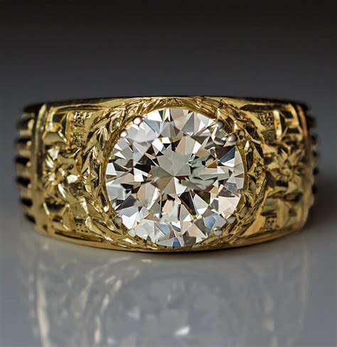 Vintage 3.48 Ct Diamond Carved Gold Men's Ring - Antique Jewelry ...