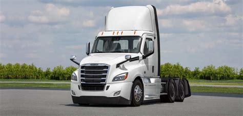 2024 Freightliner® CA126 Tandem Axle Day Cab - Rolling Equity Leasing