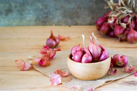 Quick Pickled Shallots Recipe