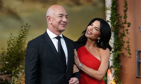 Jeff Bezos y Lauren Sanchez, recordamos cómo ha sido su polémica ...