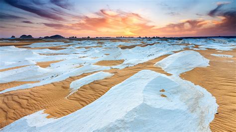 White Desert National Park | | Sights - Lonely Planet