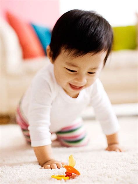 When Do Babies Crawl? (With images) | Crawling baby, Baby development ...