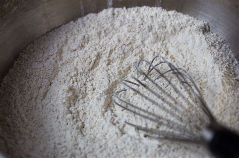 Rye Flour: When Can It Be Substituted With White Flour?