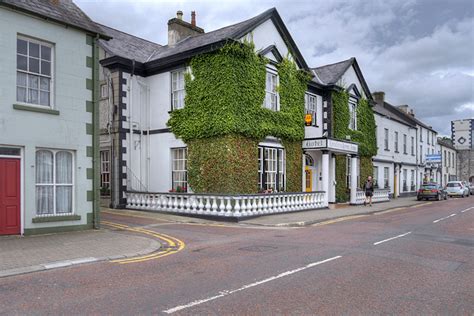 Londonderry Arms Hotel, Carnlough © David Dixon cc-by-sa/2.0 :: Geograph Ireland