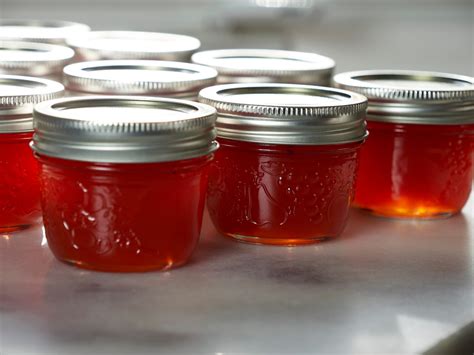 12 Simple Canning Recipes For Beginners