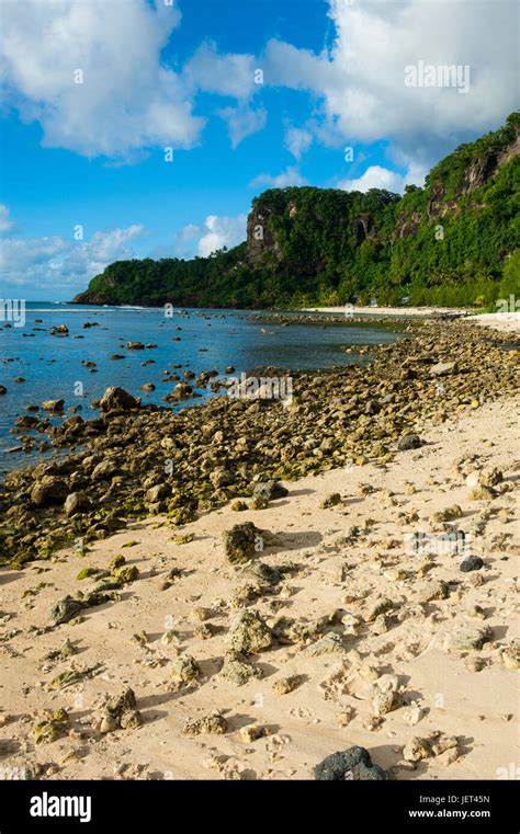 Pretty bay and turquoise water in Tau Island, Manuas, American Samoa ...