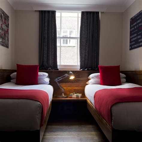 S - Twin Rooms | Twins room, London hotels, Cosy bedroom