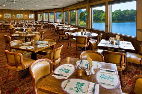 Twin Oaks Restaurant, Cranston, Rhode Island - Your favorite restaurant we always enjoyed on our ...