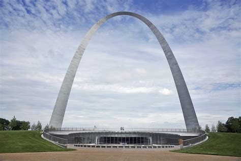 Museum at the Gateway Arch wins Building Design + Construction ...