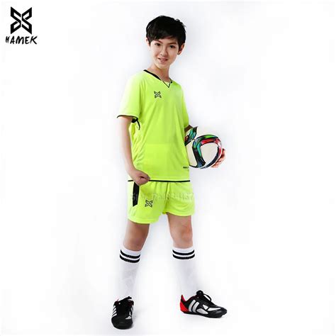 High quality boys football uniforms child soccer jerseys kids custom team soccer jersey 2019 ...