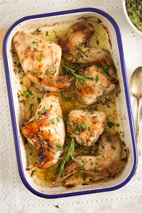 How to Cook Roasted Rabbit in the Oven (with Garlic and Wine)