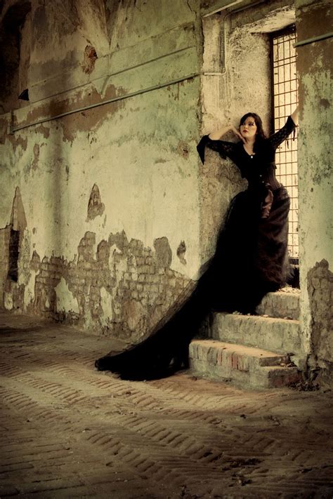 The New Victorian Gothic Photography, Halloween Photography, Portrait Photography, Stunning ...