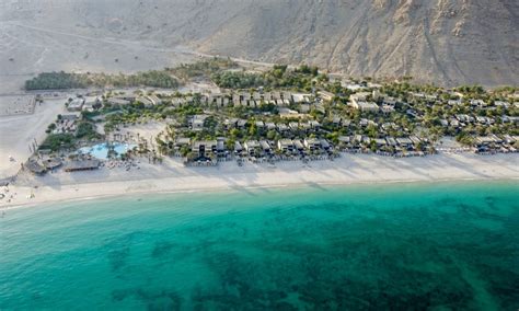 A STUNNING BEACH RESORT ON OMAN'S MUSANDAM PENINSULA - You Should Go Here