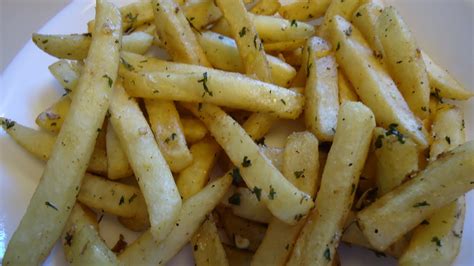 Unique Party Food to Go: Garlic Fries