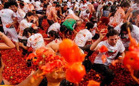 The Economics Of La Tomatina | Centives