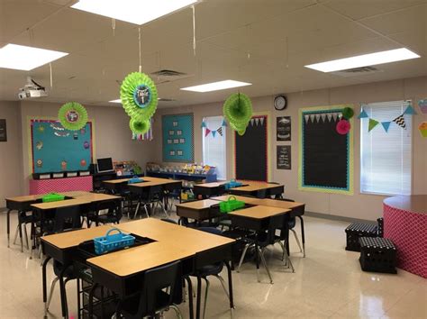 Third grade classroom. | Third grade classroom, Decor, Classroom ...