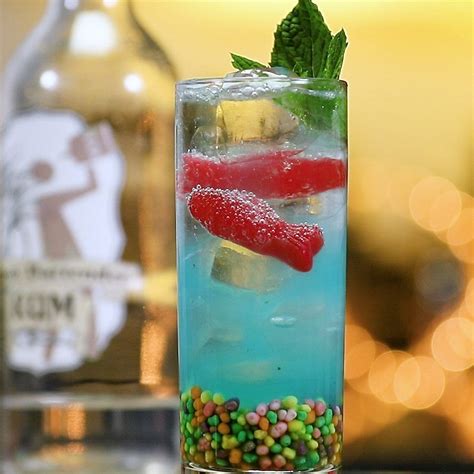 Green Goblin Cocktail - TipsyBartender.com | Tipsy bartender, Candy cocktails, Mojito recipe classic