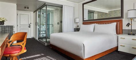 San Diego Bay View Hotel Rooms - Grand Room | Pendry San Diego