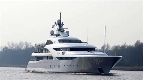 Super Yacht Graceful, built for Russian President Vladimir Putin ...