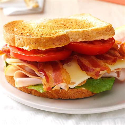 Turkey Club Sandwich with Chipotle Recipe: How to Make It