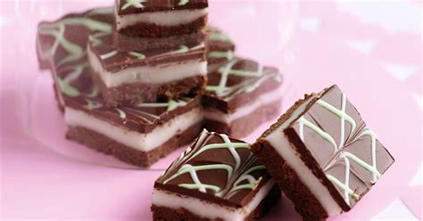 Chocolate peppermint slice