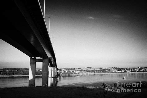 Foyle Bridge Over The River Foyle Derry City County Londonderry ...