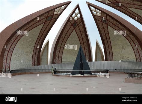 Pakistan Monument in Islamabad Stock Photo - Alamy