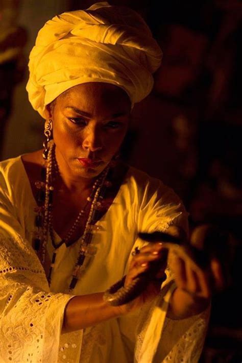 Angela Bassett | American horror story characters, American horror story coven, American horror ...