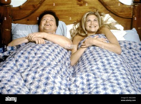 3RD ROCK FROM THE SUN, Wayne Knight, Kristen Johnston, 1996-2001, © Carsey-Werner / Courtesy ...