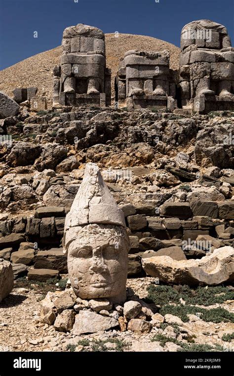 Mount Nemrut, Nemrut Dagi, east terrace, head statue of King Antiochus ...