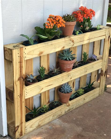 DIY Wooden Pallet Plant Stand Serves Your Indoor and Outdoor Needs ...