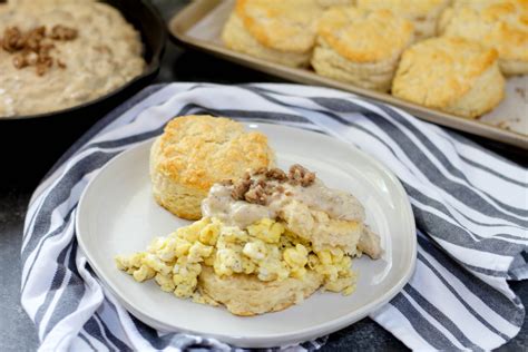 Buttermilk Biscuits and Gravy - addicted to recipes