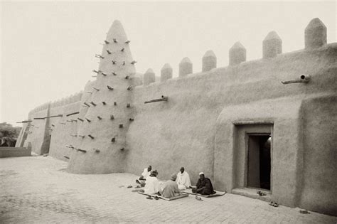 Mali - A Gold Mine in the Desert - Archive Islam