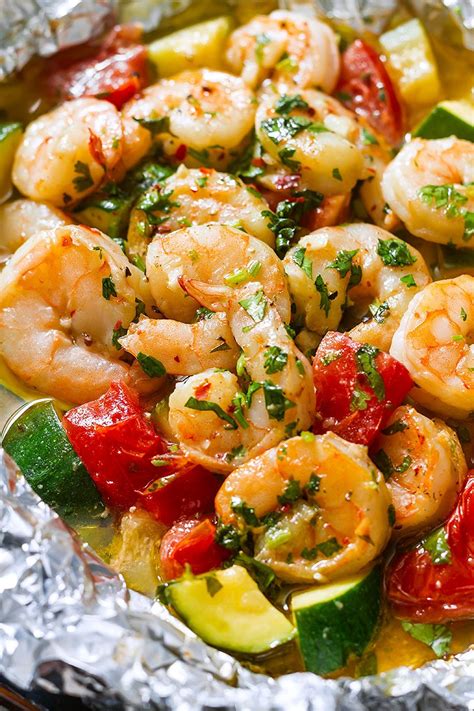 Shrimp Foil Packets Recipe with Lemon Garlic Herb Sauce – Shrimp in ...