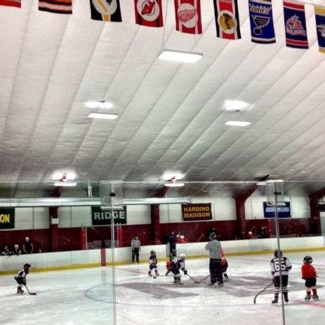 Twin Oaks Ice Rink - Hockey Arena in Morristown