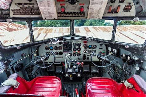 Panel Interior Douglas C47D Skytrain. DC3 in 2020 | Aviation, Airline interiors, Cockpit