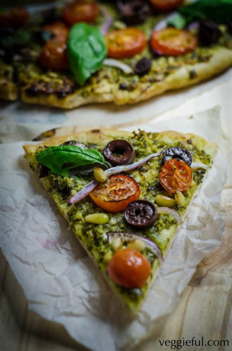 Vegan Pesto Pizza - The Vegan Food Blog