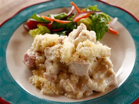 Chicken Cordon Bleu Casserole | Recipe | Cordon bleu casserole, Pork and Pioneer woman chicken