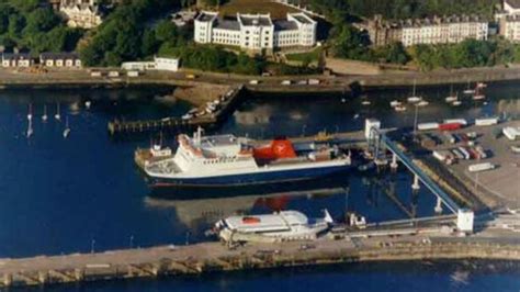 Isle of Man ferry service 'vulnerable' - BBC News