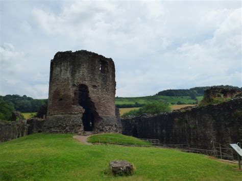 Skenfrith Castle National Trust