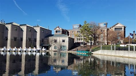 Indianapolis Canal Walk | Trail Guide | Wanderthecity