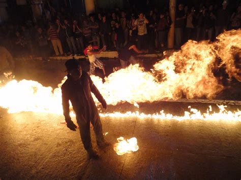 Las 'Bolas de Fuego' de El Salvador, una tradición de más de 100 años