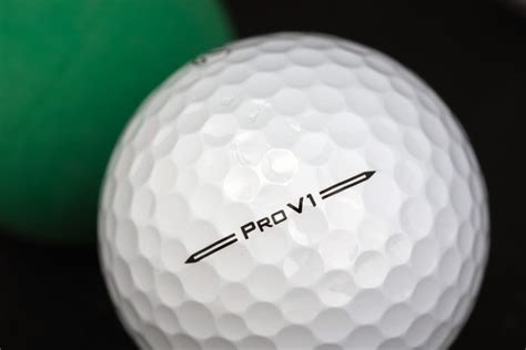 使用率NO.1のタイトリストから「PRO V1」「PRO V1 X」ゴルフボール（2023年モデル）が発売