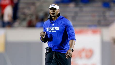 TSU football's Eddie George sees Classic as more than Memphis road trip