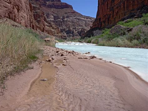 Sandy beach: the Little Colorado River, Arizona