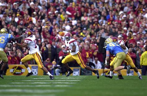 Reggie Bush returns Heisman Trophy - Daily Trojan