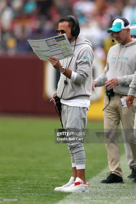 Head coach Mike McDaniel of the Miami Dolphins looks on against the ...