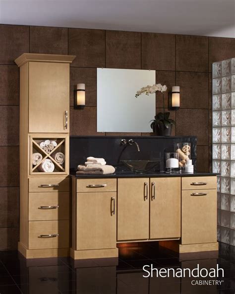 Sydney Maple Rye | Stained kitchen cabinets, Maple kitchen cabinets, Kitchen cabinet samples