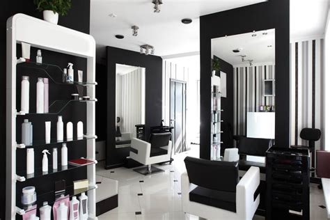 Follow Our Steps - Decorate Your Beauty Salon - Decor Tips